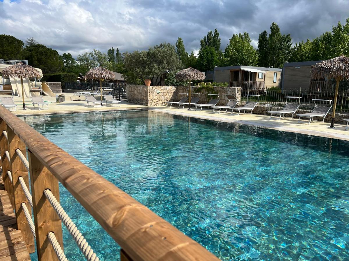 Camping International D'Aups Exterior foto